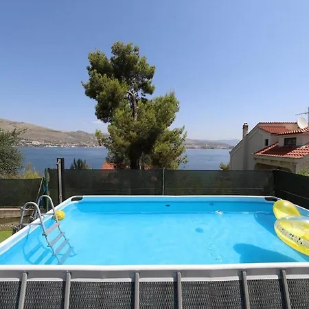 Tatil Evi Seaside Family Friendly House With A Swimming Pool Okrug Donji, Ciovo - 14348