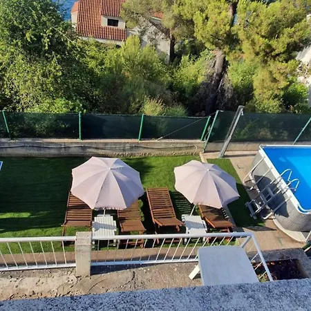 Seaside Family Friendly House With A Swimming Pool Okrug Donji, Ciovo - 14348 Tatil Evi