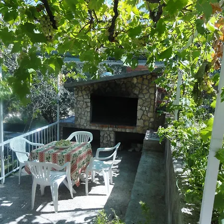 Seaside Family Friendly House With A Swimming Pool Okrug Donji, Ciovo - 14348 * Donji Okrug (Ciovo)