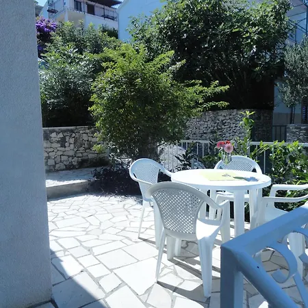 Seaside Family Friendly House With A Swimming Pool Okrug Donji, Ciovo - 14348 Donji Okrug (Ciovo)