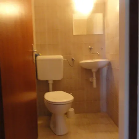 Tatil Evi Seaside Family Friendly House With A Swimming Pool Okrug Donji, Ciovo - 14348