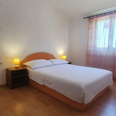 Tatil Evi Seaside Family Friendly House With A Swimming Pool Okrug Donji, Ciovo - 14348 Donji Okrug (Ciovo)
