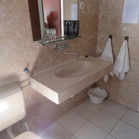 Seaside Family Friendly House With A Swimming Pool Okrug Donji, Ciovo - 14348 Tatil Evi Donji Okrug (Ciovo)