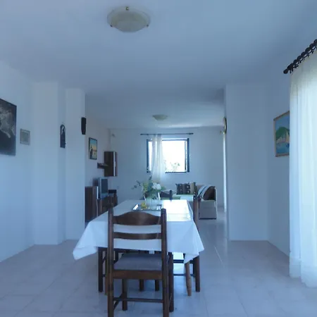 Tatil Evi Seaside Family Friendly House With A Swimming Pool Okrug Donji, Ciovo - 14348 Donji Okrug (Ciovo)